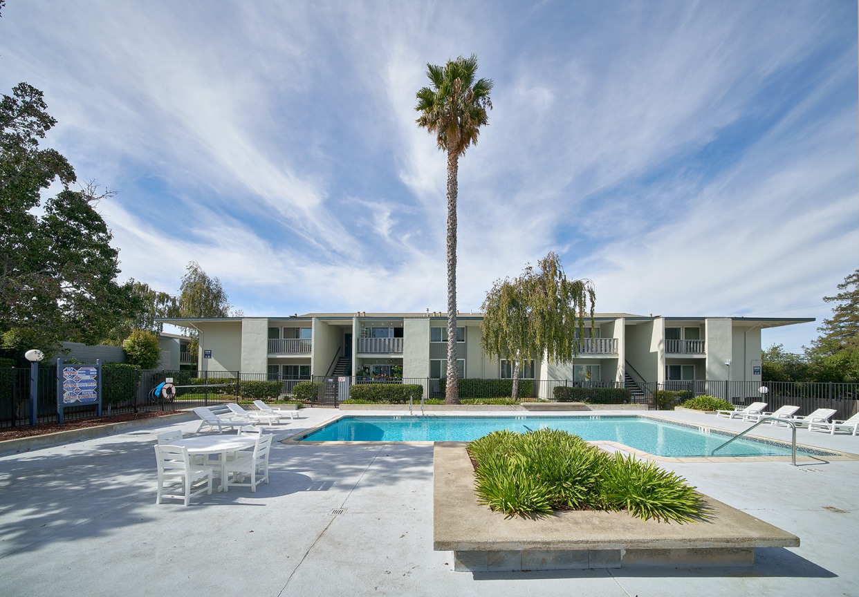 Crestview Apartments photo 5